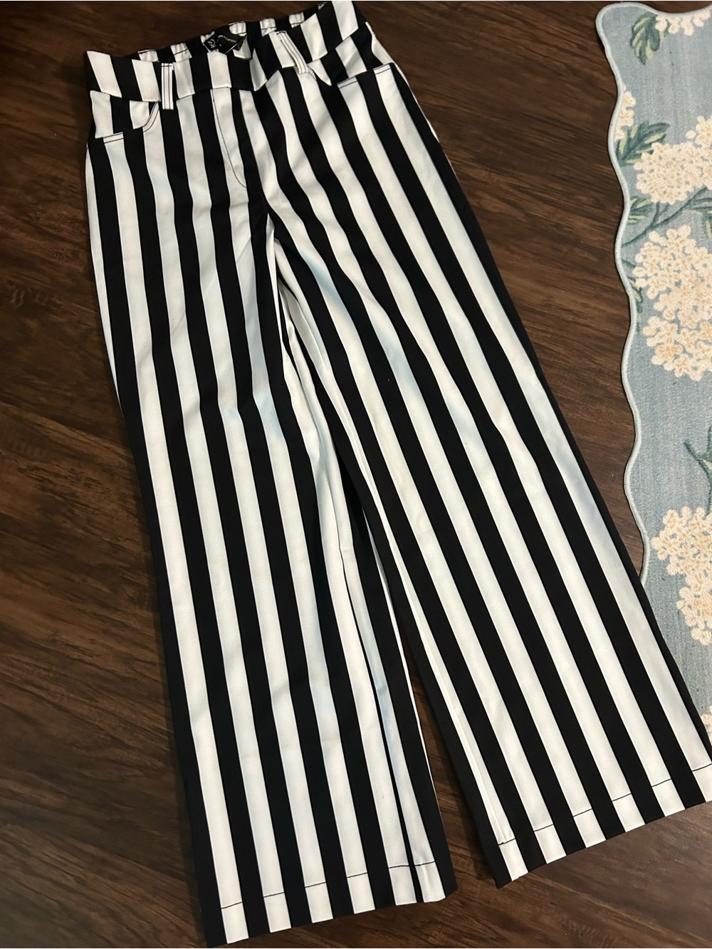 New York & Company Black and White Striped Wide-Leg Pants